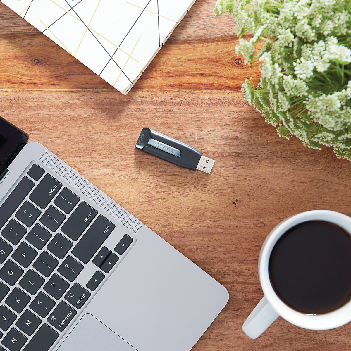 Verbatim 49189 128GB Store 'n' Go V3 USB Flash Drive, Gray